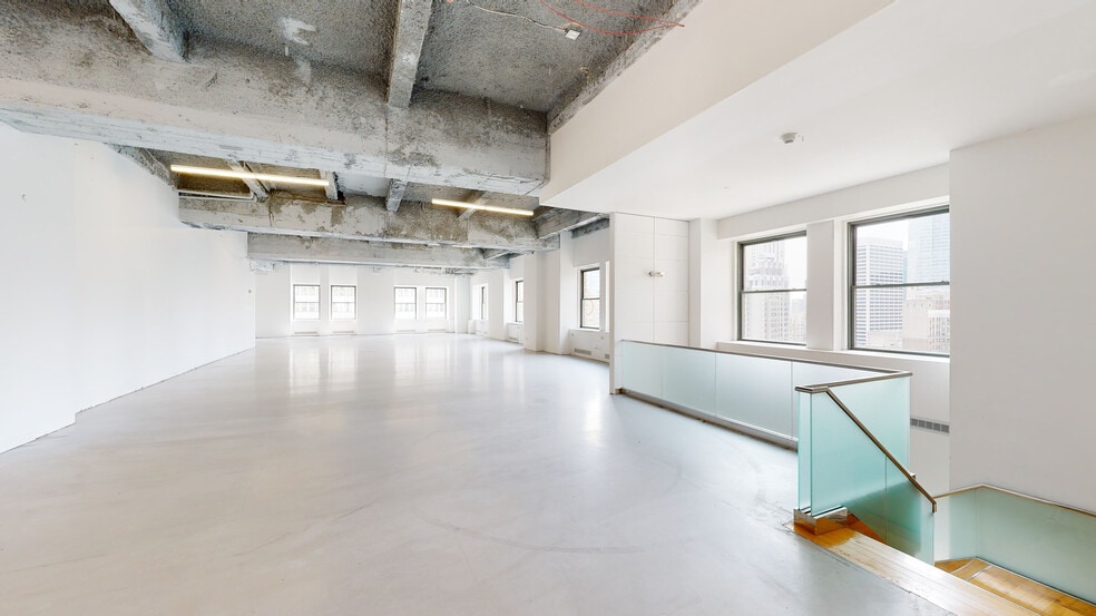 Photo of 32nd Floor Ste 3200