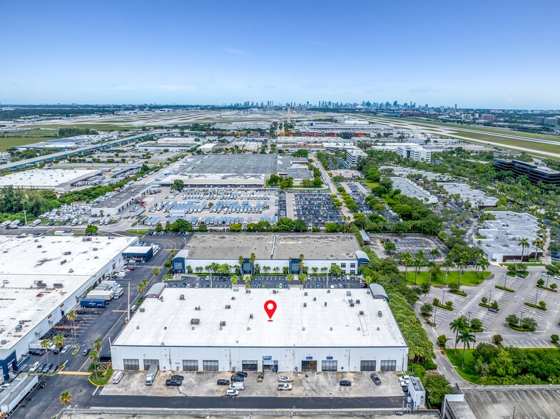More Photos Of 7620 NW 25th St, Miami Distribution For Sale