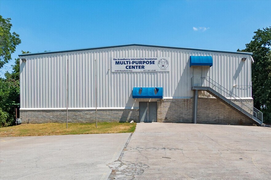 More Photos Of 4109 Mansfield Hwy, Forest Hill Schools For Sale