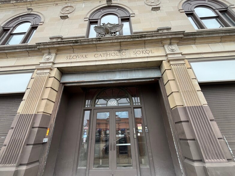 More Photos Of 199-205 Madison St, Passaic Office For Sale