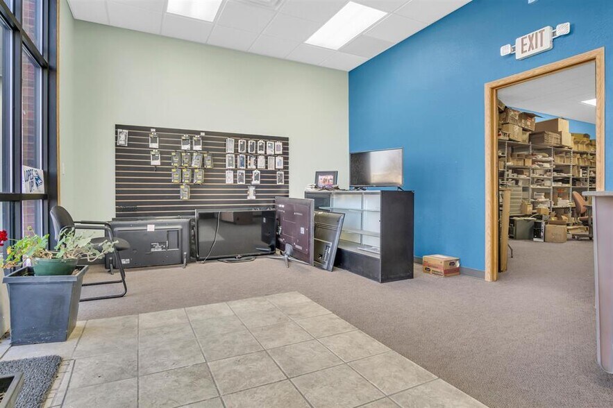 More Photos Of 1324 2nd Ave, Kearney Storefront Retail Office For Sale