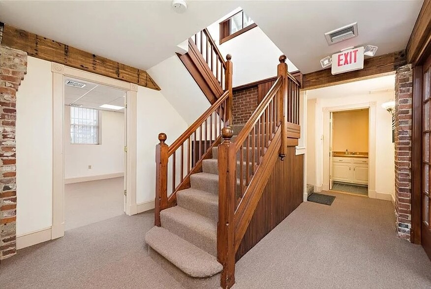 More Photos Of 404 County St, New Bedford Office For Sale