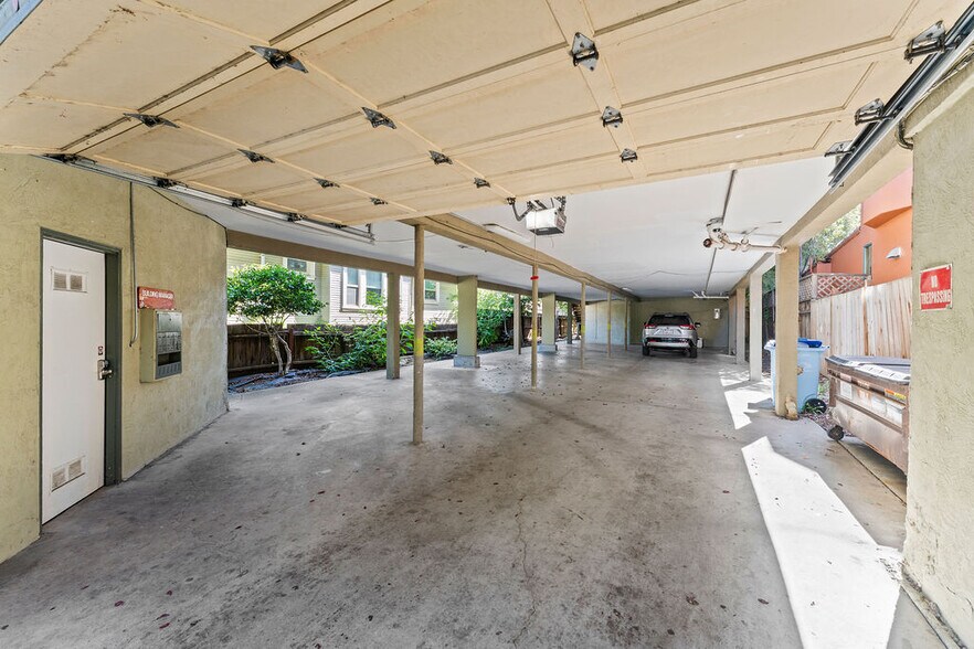 More Photos Of 2427 McKinley Ave, Berkeley Apartments For Sale