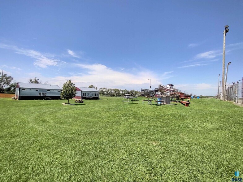 More Photos Of 1300 SE 3rd Ave, Miller Land For Sale