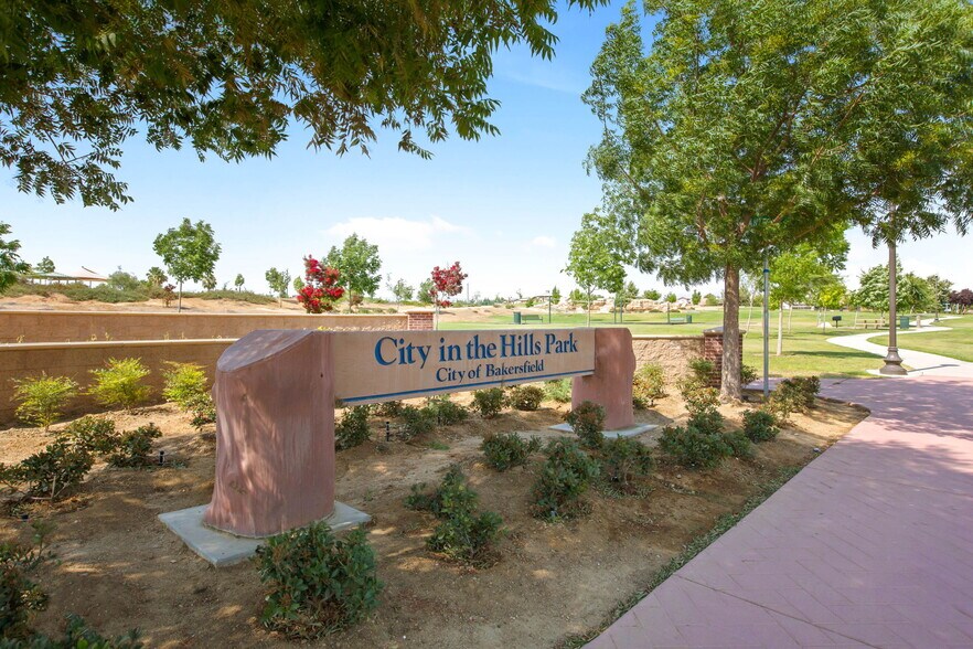 More Photos Of 9121 Prometheus Dr, Bakersfield Apartments For Sale