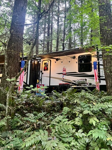 More Photos Of 112 Bylin Rd, Stevenson Trailer Camper Park For Sale