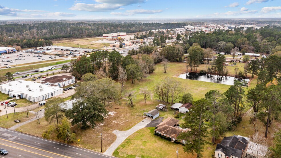 More Photos Of 1612 S Chestnut St, Lufkin Land For Sale