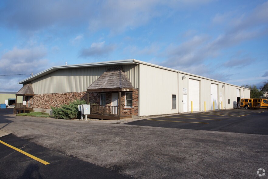 Primary Photo Of 15342 S Keeler St, Olathe Warehouse For Lease