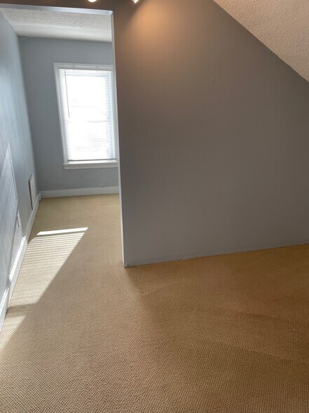 More Photos Of 4142 Crescent Dr, Saint Louis Medical For Sale