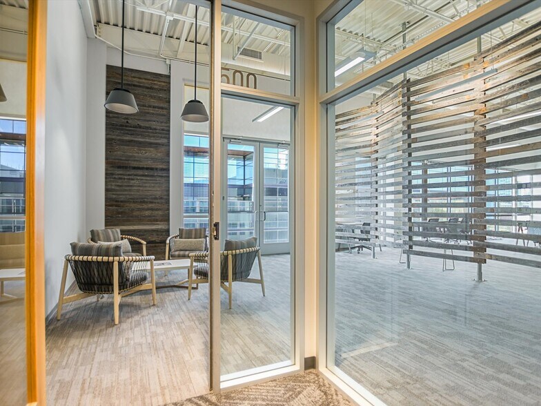 More Photos Of 1705 Guadalupe St, Austin Office For Sale
