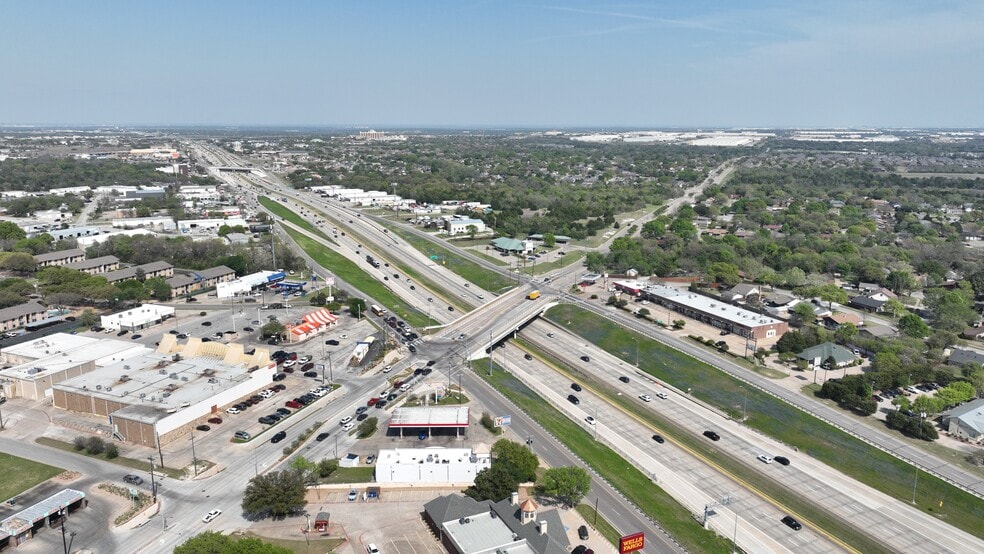 More Photos Of 434-450 E Highway 67, Duncanville General Retail For Sale
