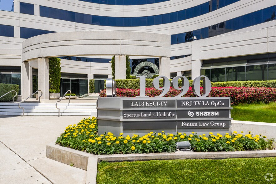 More Photos Of 1990 S Bundy Dr, Los Angeles Office For Lease