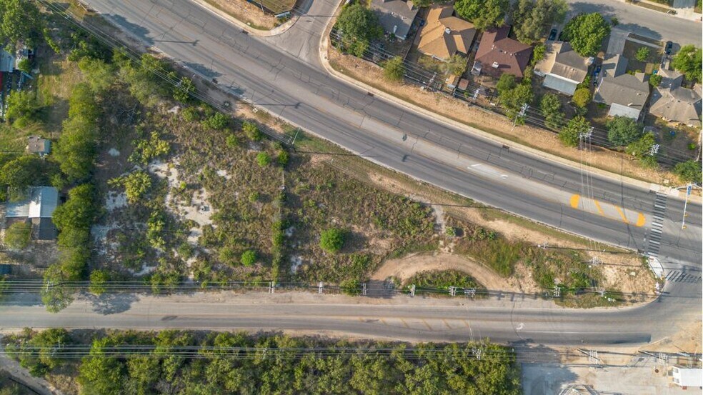 More Photos Of 1.44 ± AC Grissom Rd Rd @ Old Grissom Rd, San Antonio Land For Sale