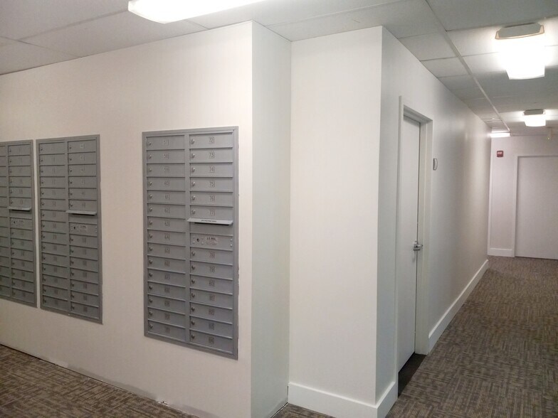 More Photos Of 2121 Eisenhower Ave, Alexandria Office For Lease