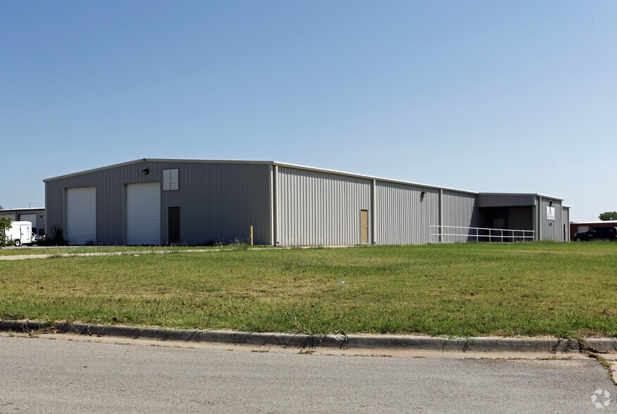 2701 Bart Conner Ct, Norman, OK 73072 Industrial For Lease