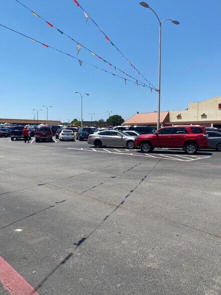 More Photos Of , Fort Worth General Retail For Sale