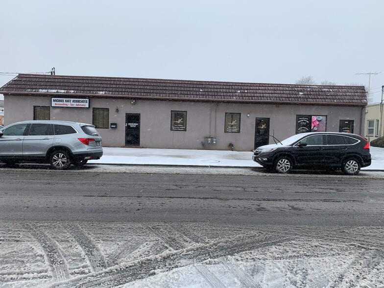 More Photos Of 3351 Park Ave, Wantagh Office For Lease
