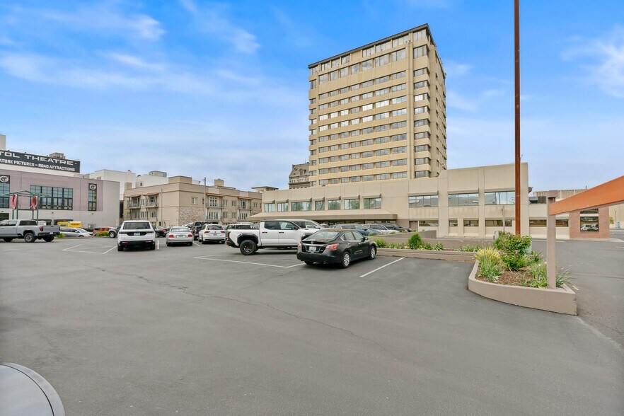 Primary Photo Of 402 E Yakima Ave, Yakima Office For Lease