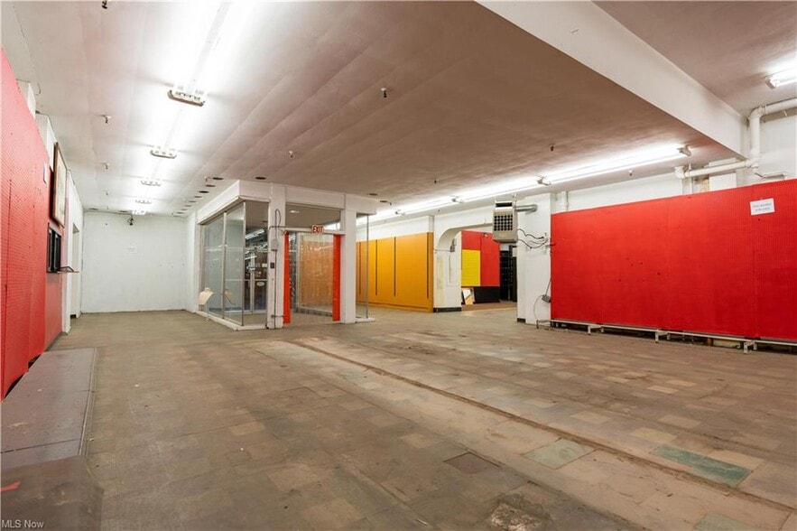 More Photos Of 314 Cherry Ave SE, Canton Warehouse For Sale