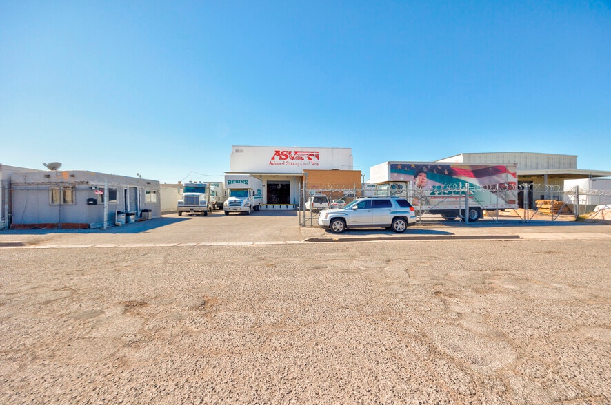 More Photos Of 3819 Admiral St, El Paso Warehouse For Sale