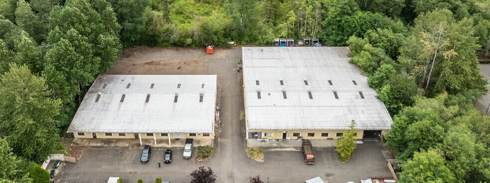 More Photos Of 20215-20217 Cedar Valley Rd, Lynnwood Warehouse For Sale