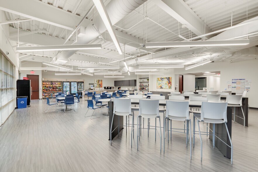 More Photos Of 2740 Dallas Pky, Plano Office For Lease