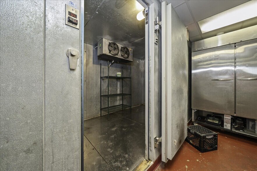 More Photos Of 134 W Main St, Goshen Storefront Retail Residential For Lease