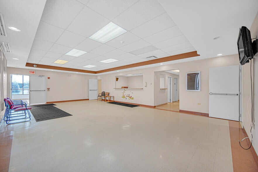 More Photos Of 134 W 111th St, Chicago Medical For Lease