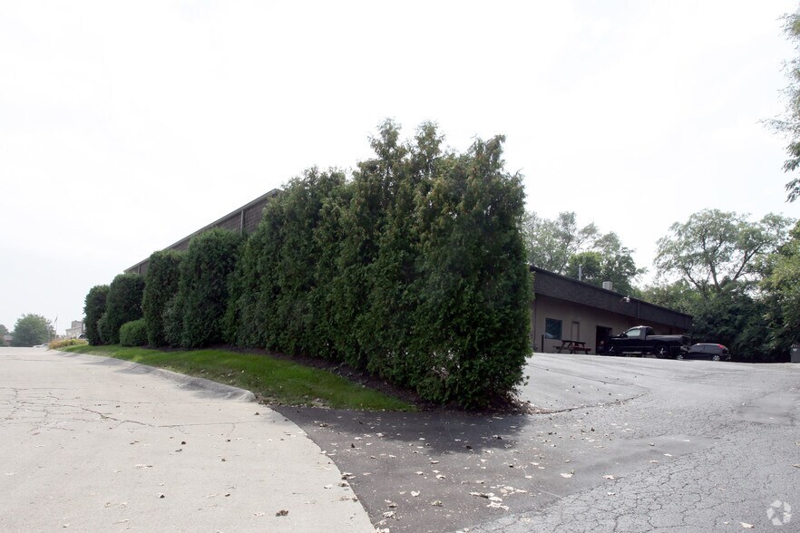 More Photos Of 1200 S Tillotson Overpass, Muncie Office For Lease