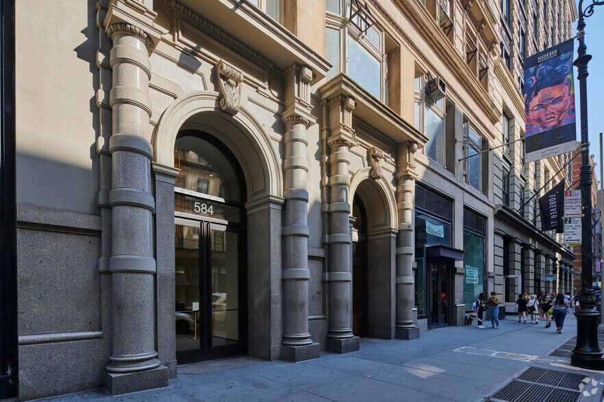 More Photos Of 584-590 Broadway, New York Office For Lease