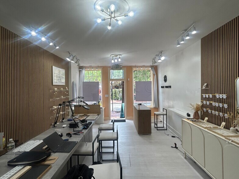 More Photos Of 728 S Broadway, Baltimore Storefront Retail Residential For Lease