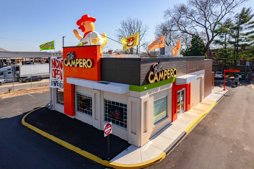Primary Photo Of 9025 Frankford Ave, Philadelphia Restaurant For Sale