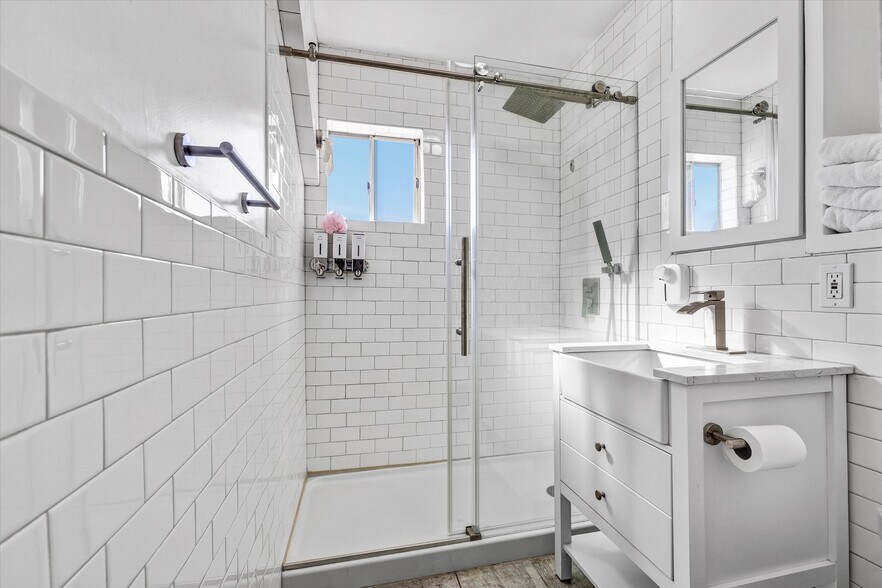 More Photos Of 2405 Meadowvale Ave, Los Angeles Multifamily For Sale