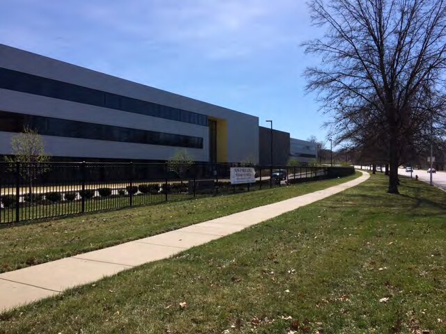 More Photos Of 1240 E Meyer Blvd, Kansas City Unknown For Lease