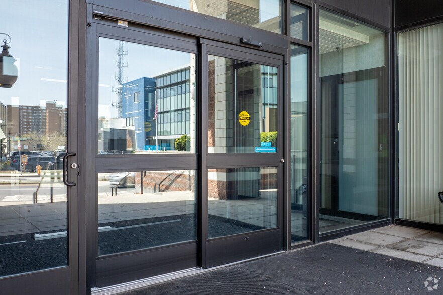 More Photos Of 101 Main St, Medford Medical For Sale