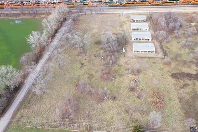 More Photos Of 3201 Bates Rd, Topeka Industrial For Sale