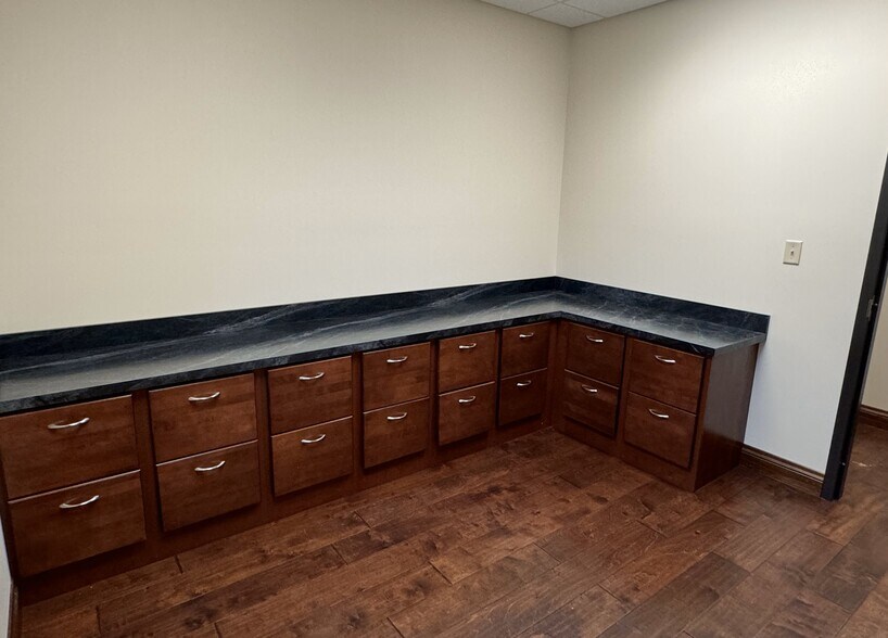 More Photos Of 12201 N Highway 41, Evansville Unknown For Lease