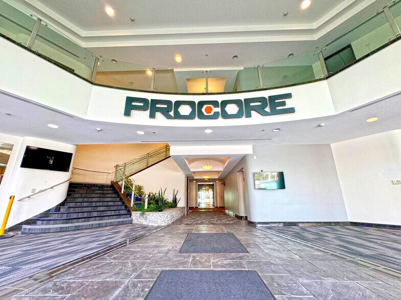 More Photos Of 6307 Carpinteria Ave, Carpinteria Loft Creative Space For Lease