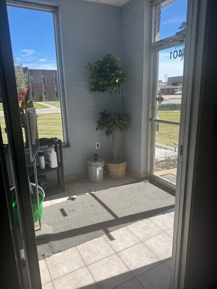 More Photos Of 34401 Commerce Rd, Fraser Warehouse For Lease