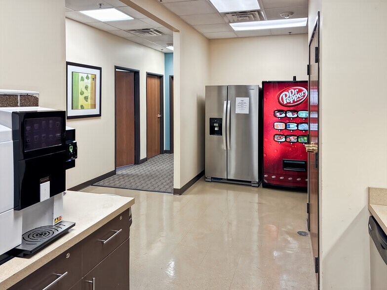 More Photos Of 1452 Hughes Rd, Grapevine Coworking Space