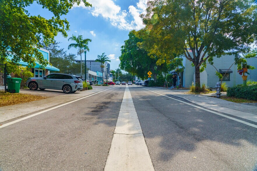 More Photos Of 367 NE 3rd Ave, Delray Beach Freestanding For Sale