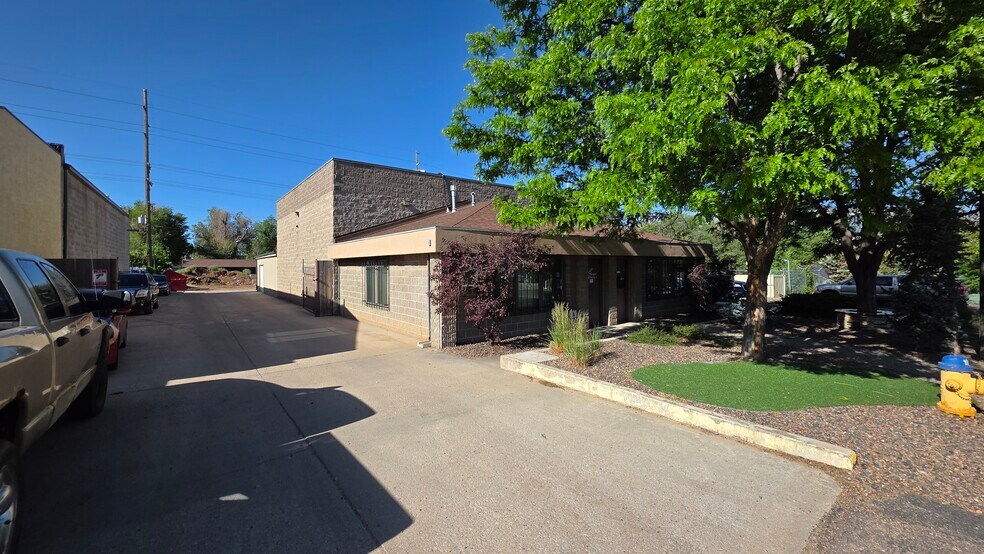 More Photos Of 69 Sunflower Rd, Colorado Springs Warehouse For Lease