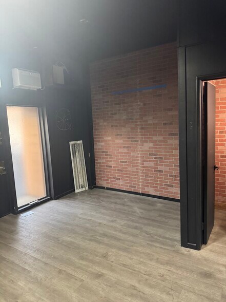 More Photos Of 131-133 S Eucla Ave, San Dimas Unknown For Lease