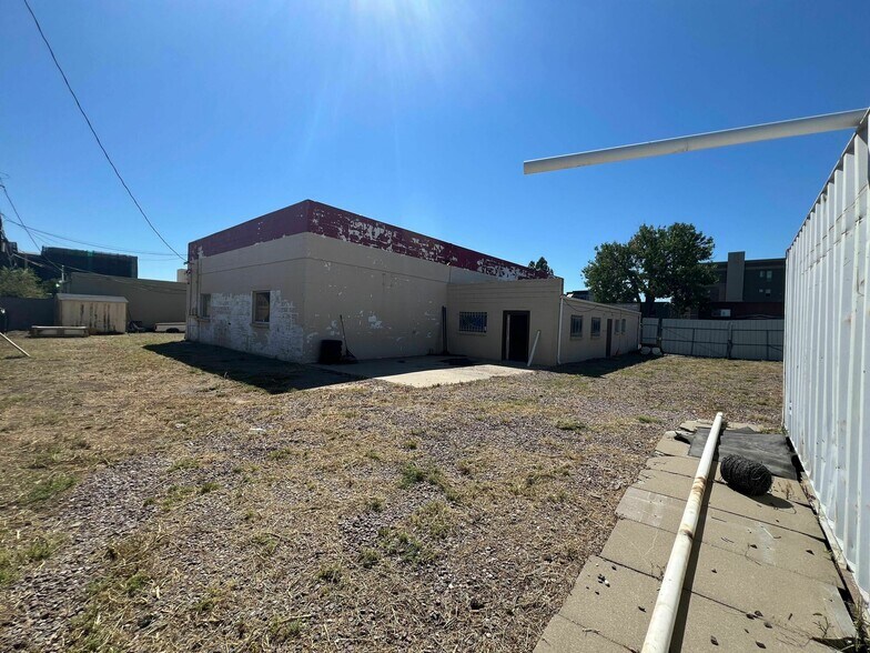 More Photos Of 11983 14th Ave, Aurora Industrial For Lease
