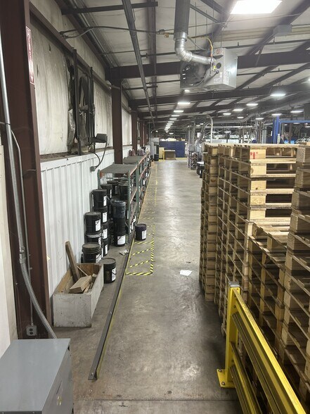 More Photos Of 103 Wolfpack Rd, Gastonia Warehouse For Sale