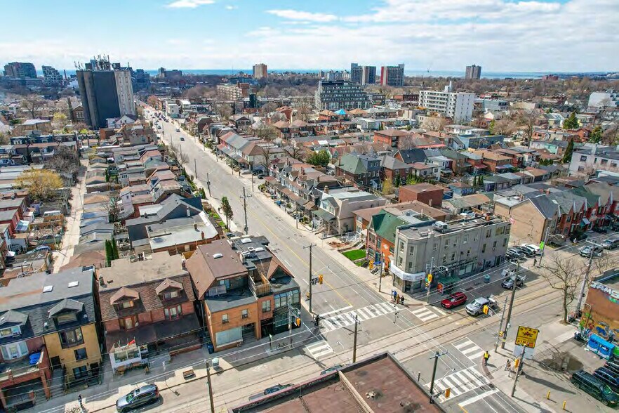 More Photos Of 1111 College St, Toronto Storefront Retail Residential For Sale