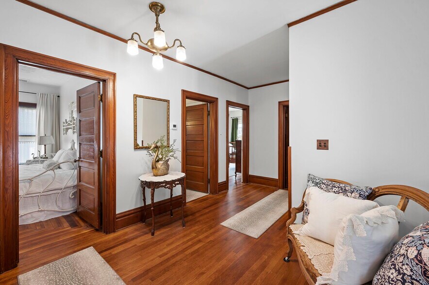 More Photos Of 610 W Washington St, Sandusky Specialty For Sale