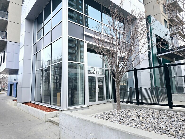 More Photos Of 8524 Jasper Av NW, Edmonton Apartments For Lease