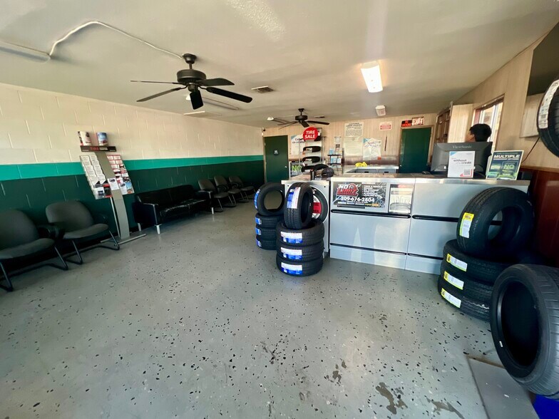 More Photos Of 1040 High St, Atwater Auto Repair For Lease