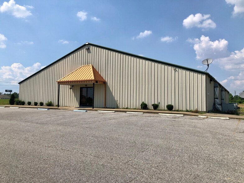 More Photos Of 4617 Sutherland Rd, Owensboro Light Distribution For Lease